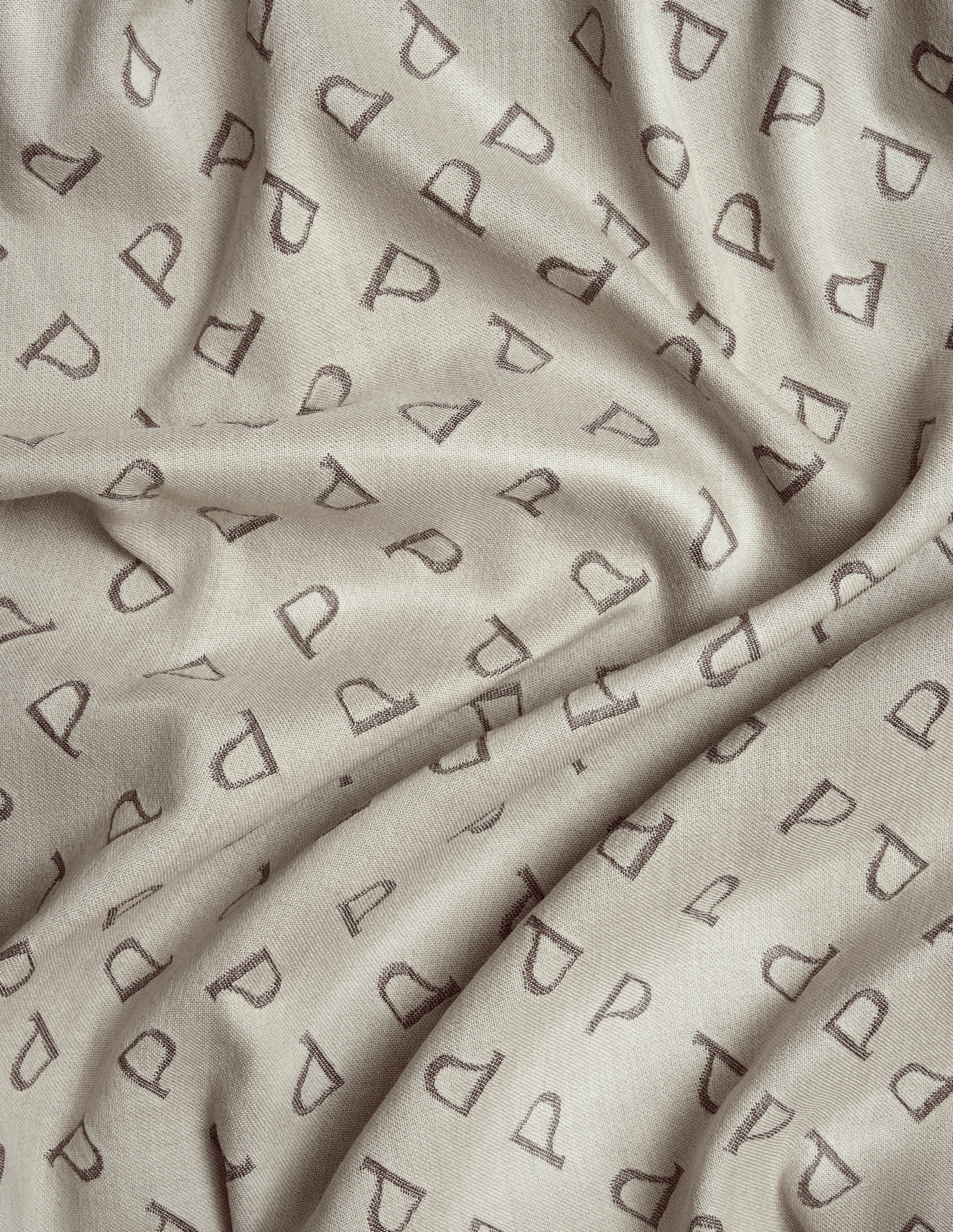 Manta The Mazone — detalhe da textura escovada